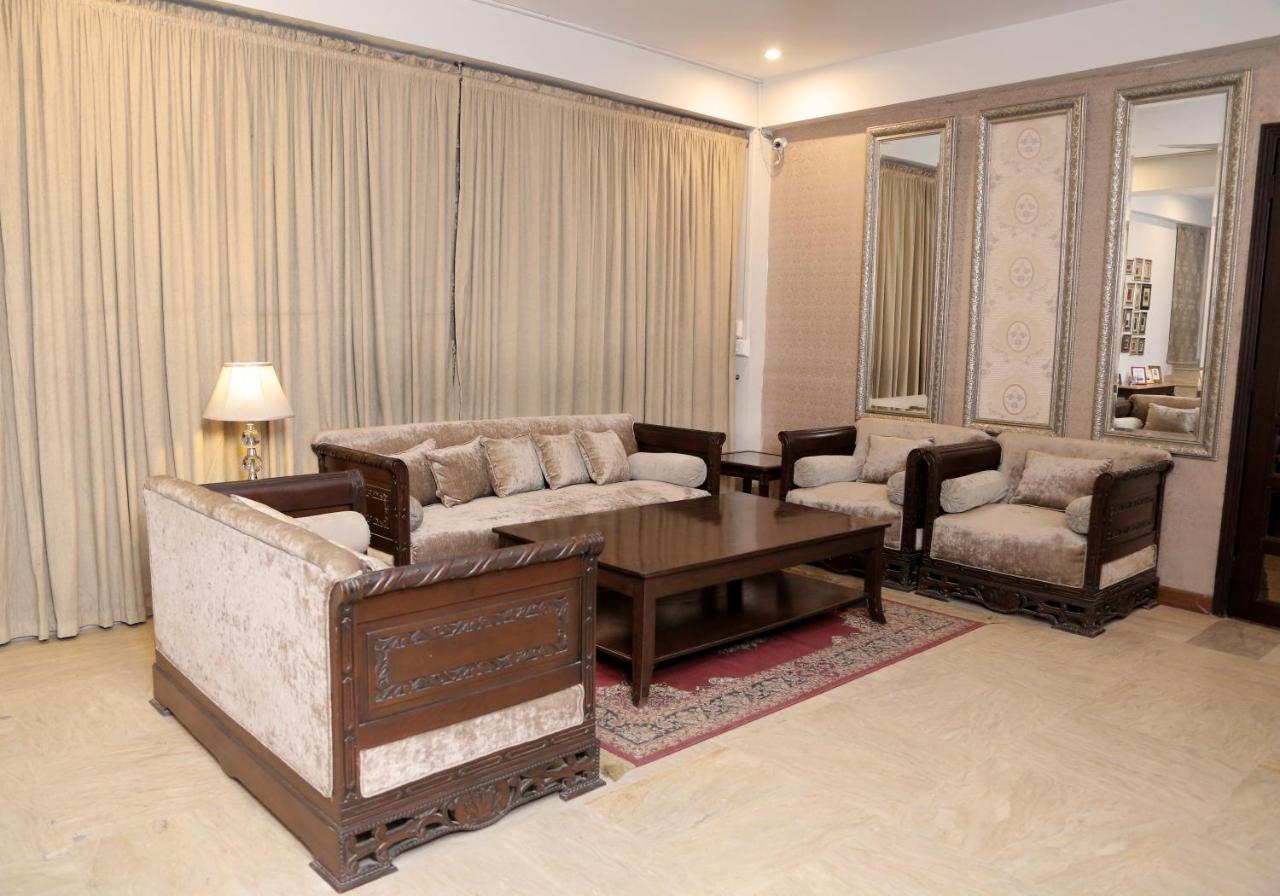 Shelton Hotel Lahore Exterior photo